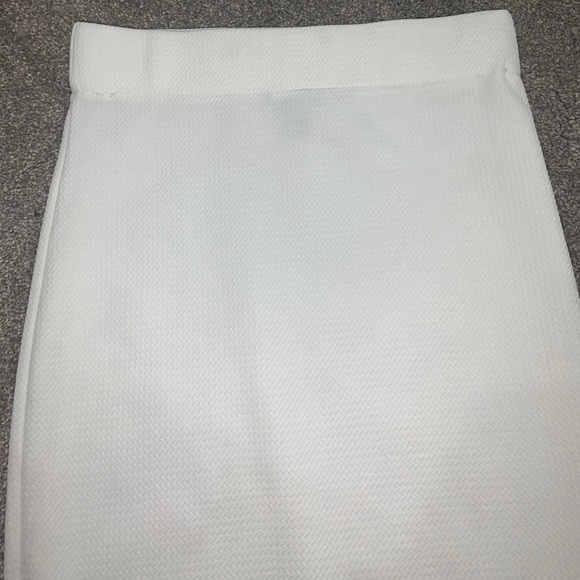 SOLD* UK2LA Long Fitted Pencil Skirt NWOT - Picture 3 of 8